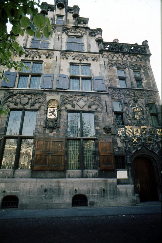 House_of_Orange The residence of William of Orange.  He was shot and died here. [Wikipedia]: William I of Orange-Nassau (April 24, 1533 – July 10, 1584), also widely known as William the Silent (Dutch: Willem de Zwijger), was born in the House of Nassau, and became Prince of Orange in 1544. He was the main leader of the Dutch revolt against the Spanish that set off the Eighty Years' War and resulted in the formal independence of the United Provinces in 1648.

A wealthy nobleman, William originally served at the court of the governor Margaret of Parma. Unhappy with the lack of political power for the local nobility and the Spanish persecution of Dutch Protestants, William joined the Dutch uprising and turned against his former masters. The most influential and politically capable of the rebels, he led the Dutch to several military successes in the fight against the Spanish. Declared an outlaw by the Spanish king in 1580, he was assassinated by Balthasar Gérard (also written as 'Gerardts') in Delft at a time when William's popularity was waning. (Note: William of Orange (French: Guillaume, Dutch: Willem, German Wilhelm) is the name of several historical people. In the context of Irish and British history, it refers most often to William III of England; in the context of Dutch history, it is usually in reference to William the Silent.)