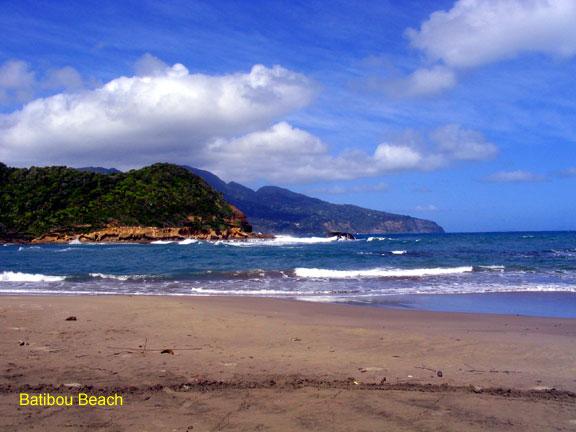 batibou-1 Batibou Beach is an excellent swimming beach that is reachable by 4WD vehicle or a 10-minute walk from the main road.