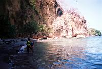 514600-R1-02-0A_003 Ruth and Chelsi at Secret Beach, Picard.
