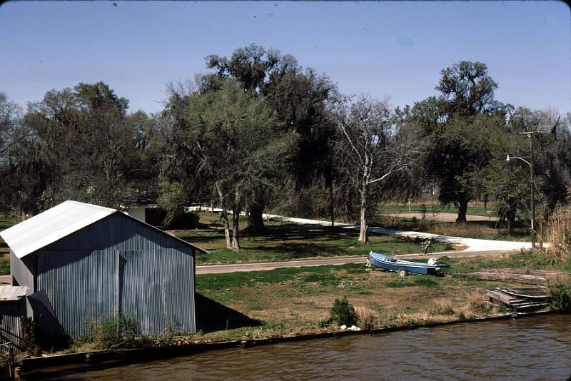 bayou-25 