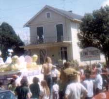 parade-3 