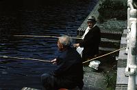 Leiden_men_fishing