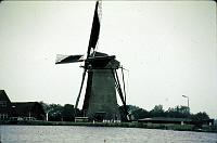 Leiden_windmill_under_sail