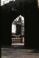 Tower_Bridge_4_thru_archway