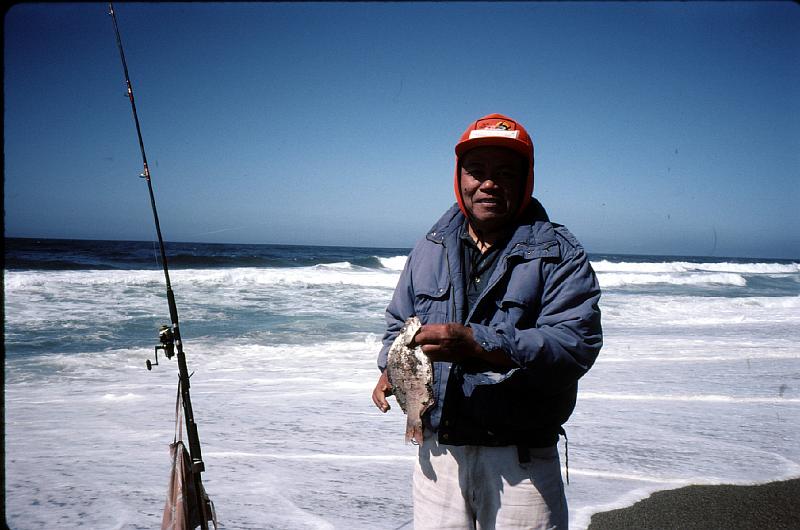 23-surf_fisherman_with_catch This fisherman displayed his catch for us.