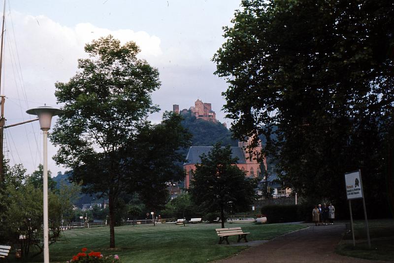 Marksburg_Castle_from_dock 