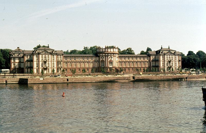 river_palace 