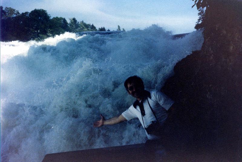 x-08 I'm only a few yards from the falls on the observation platform.