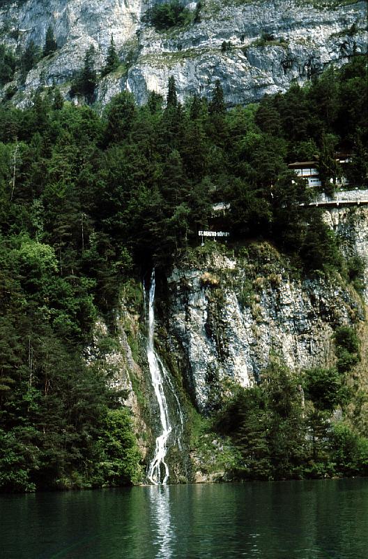 Thunersee_waterfall 