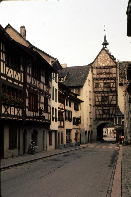 Schaffhausen_archway_2 Town hall with clock.