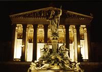 parliament_statue Parliament at night
